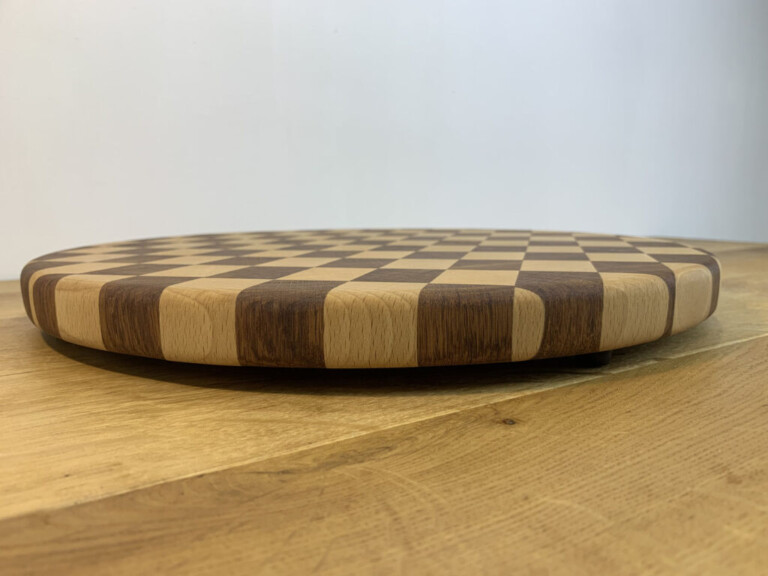 Sève et Copeaux - Planche à découper en bois de bout ronde 38x38x2.5cm (avec pieds)