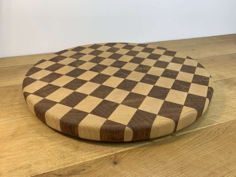 Sève et Copeaux - Planche à découper en bois de bout ronde 38x38x2.5cm (avec pieds)