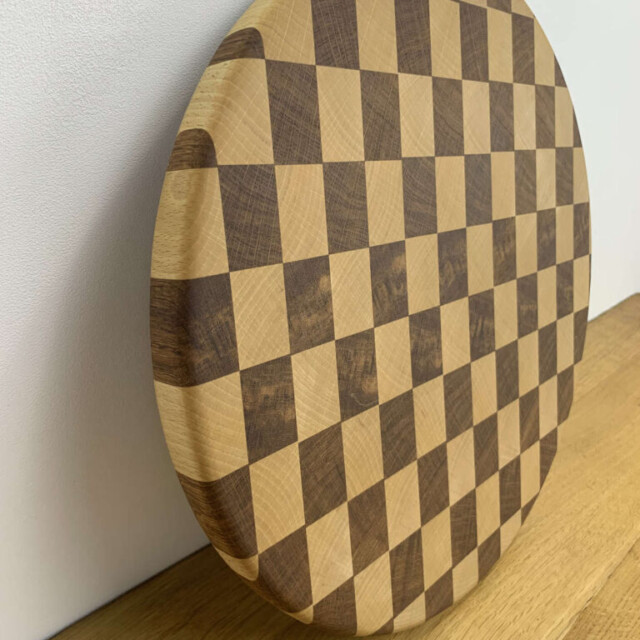 Sève et Copeaux - Planche à découper en bois de bout 38x38cm (avec pieds)