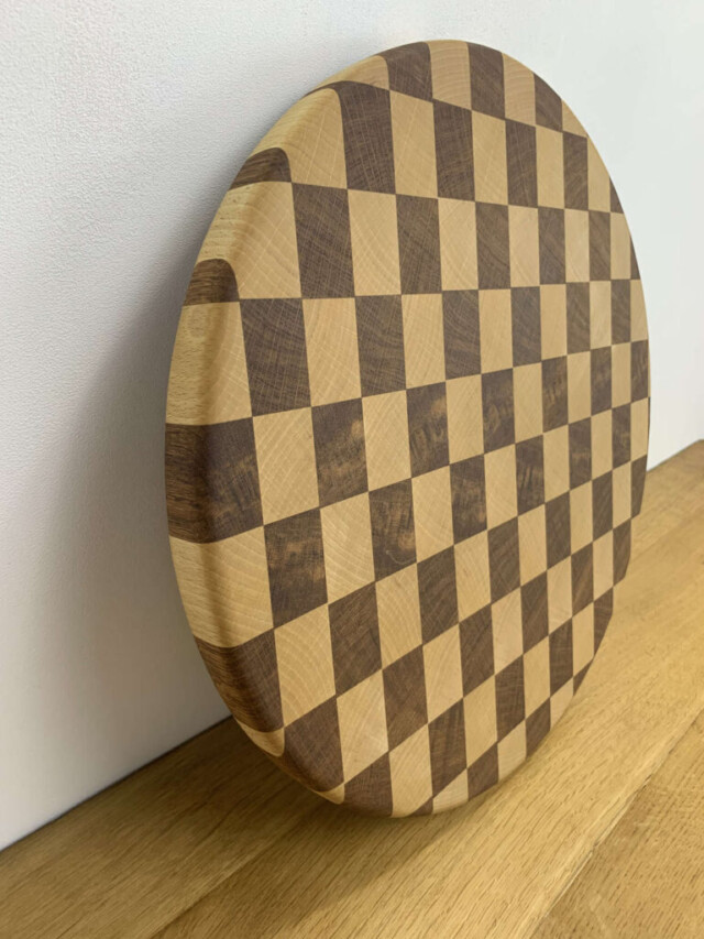 Sève et Copeaux - Planche à découper en bois de bout 38x38cm (avec pieds)