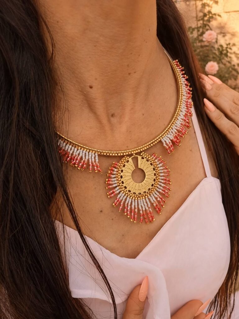 MIRAA MJC 2 MODIF 768x1024 1 valdyria.com - Collier Majestueux Mira Aurora