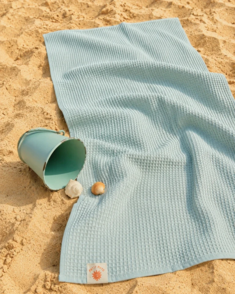 petitpote - Serviette de plage enfant – Vert d'eau / Taille unique