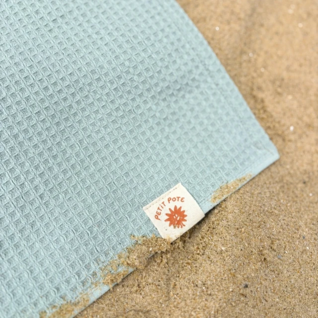 petitpote - Serviette de plage enfant – Vert d'eau / Taille unique
