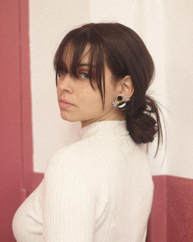 Ciléa Paris - Boucles d'oreilles courtes Bourdon – Tiges (oreilles percées)