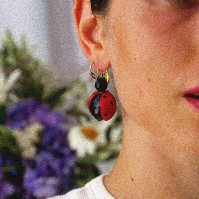 Ciléa Paris - Boucles d'oreilles courtes coccinelle Belle – Dormeuse (Oreilles percées)