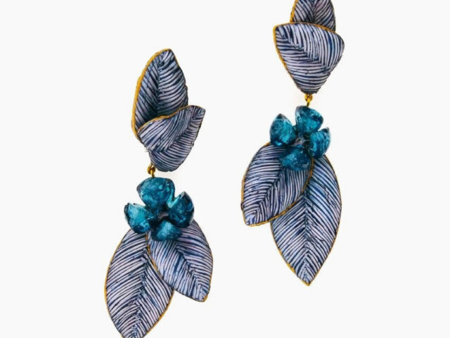 Ciléa Paris - Boucles d'oreilles pendantes Pomerole – Bleu marine / Tige (Oreilles percées)