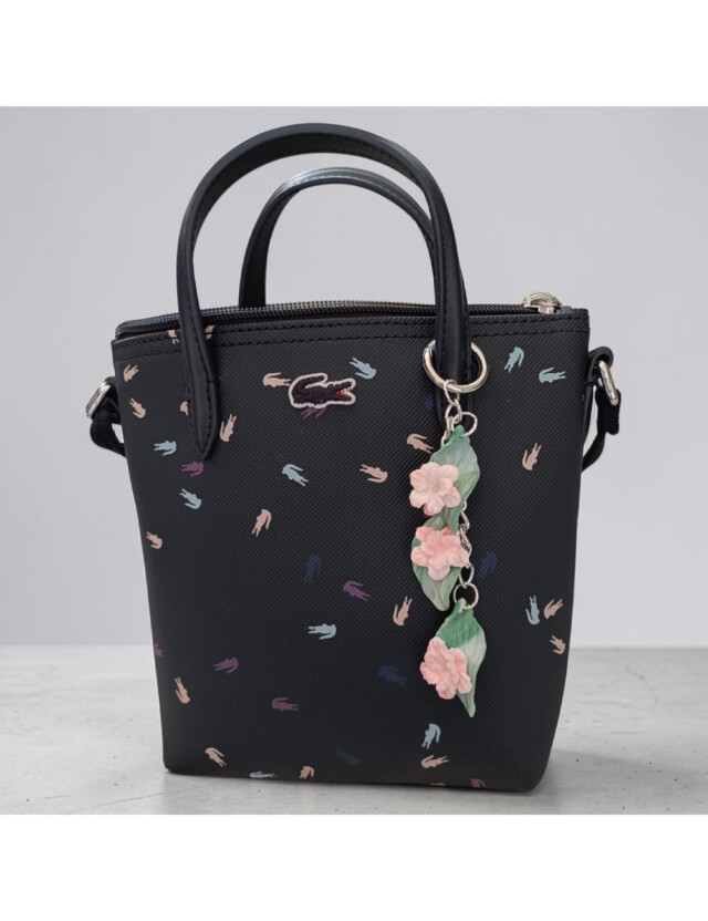 Bijoux porte clés sac à main – floral par la marque L’atelier de Patricia L’atelier de Patricia - Bijoux porte clés sac à main – floral