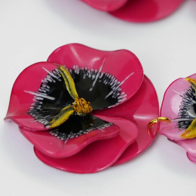 Ciléa Paris - Boucles d'oreilles pendantes 3 fleurs Pensée - Maxi – Léopard / Tige (Oreilles percées)