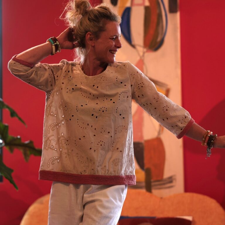 Quintessence - Blouse Constance — Coton brodé ficelle & bandes brodé terracotta – XXL