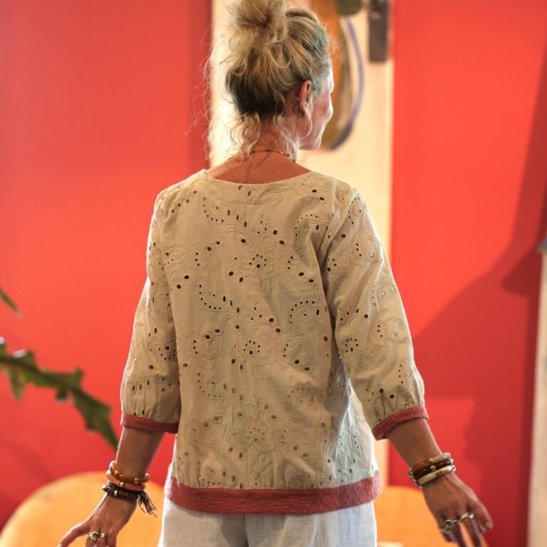 Quintessence - Blouse Constance — Coton brodé ficelle & bandes brodé terracotta – XXL