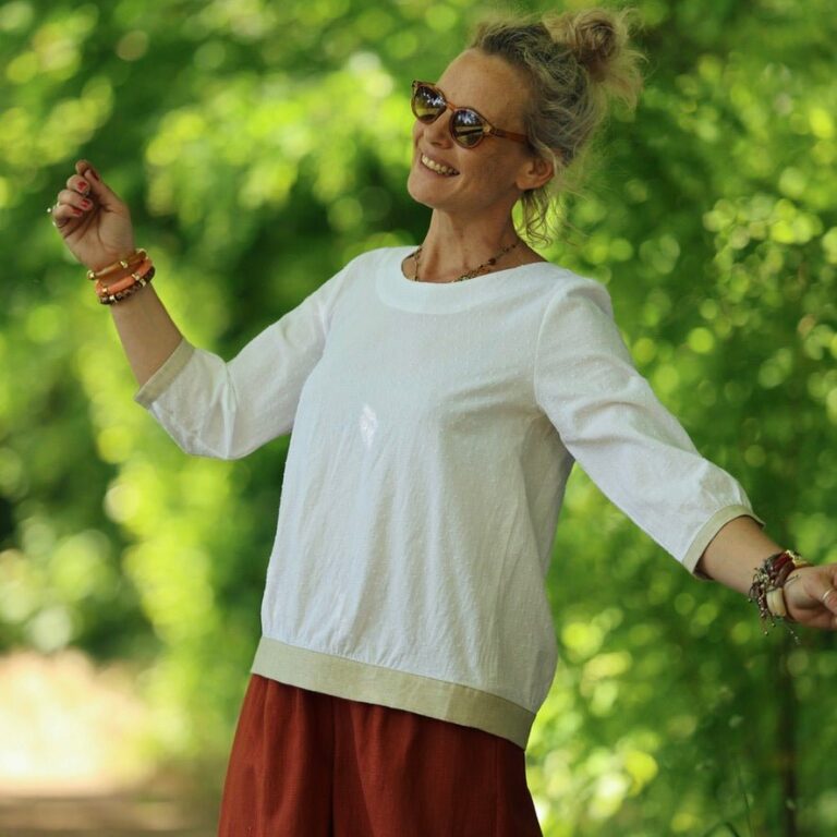 Quintessence - Blouse Constance — Coton plumetis blanc & bandes lin chiné ficelle – XXL