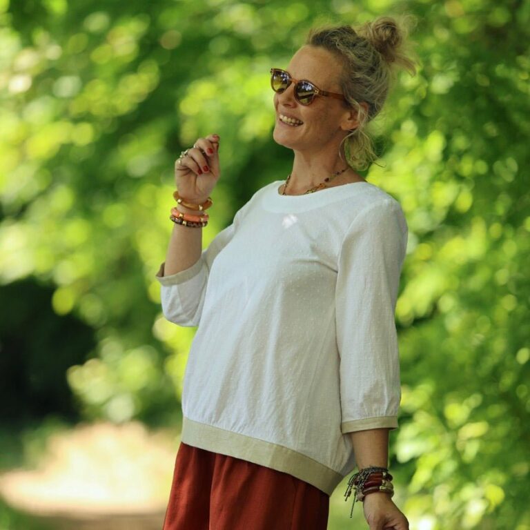 Quintessence - Blouse Constance — Coton plumetis blanc & bandes lin chiné ficelle – XXL