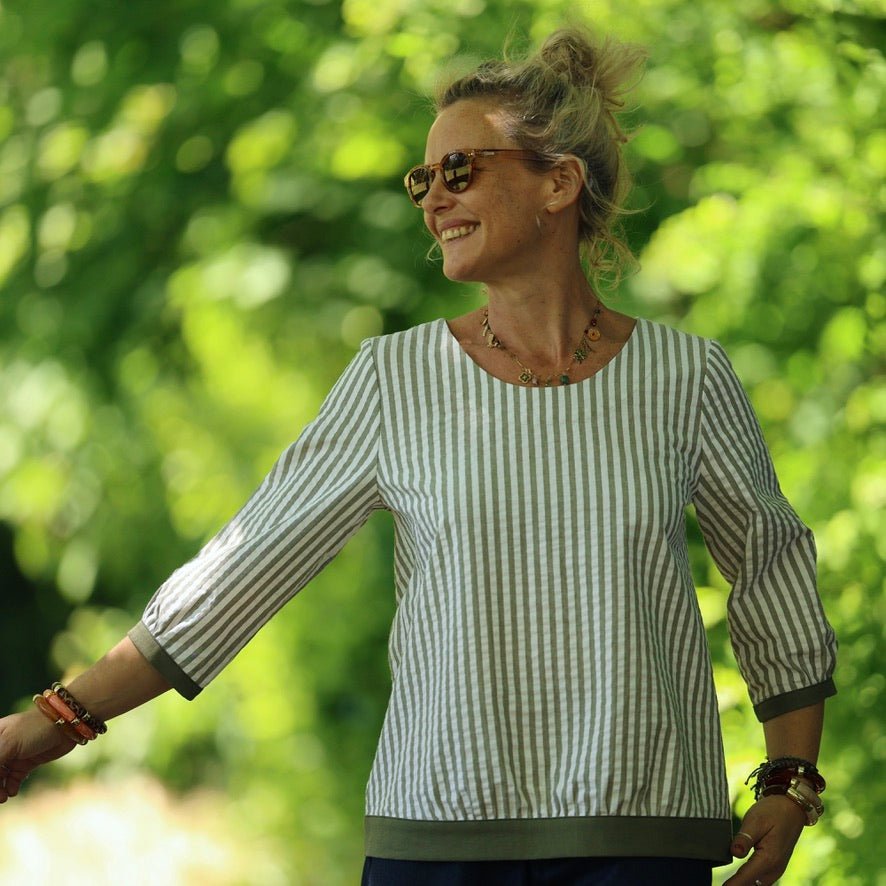Quintessence - Blouse Constance — Coton seersucker rayé kaki & bandes lin kaki