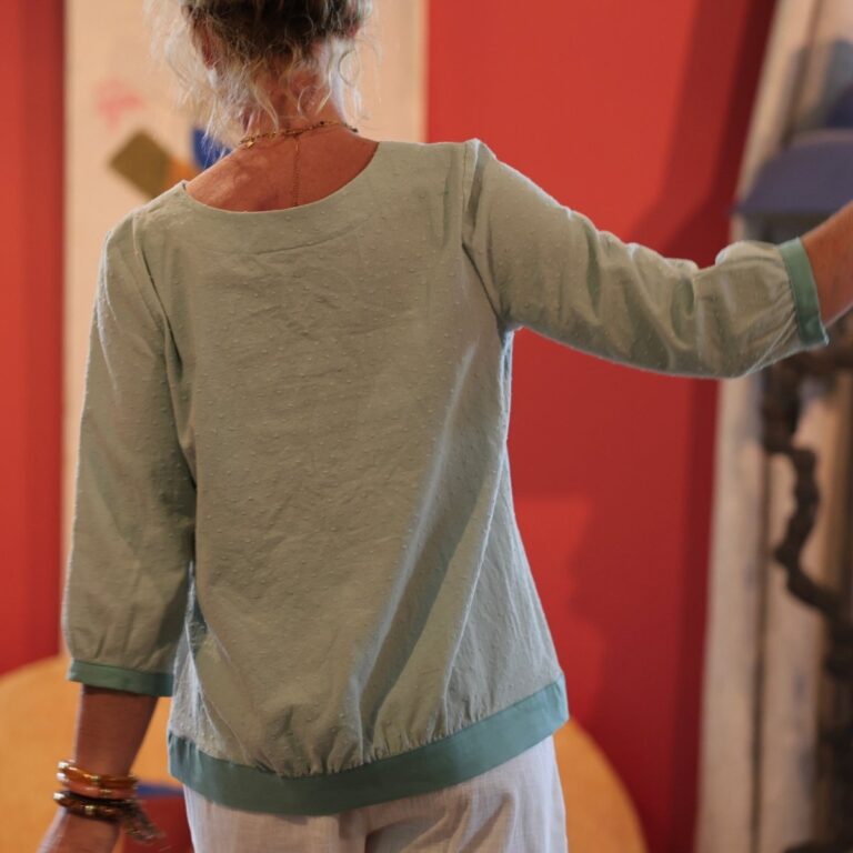 Quintessence - Blouse Constance — Coton vert d'eau & bandes vert sauge – XXL