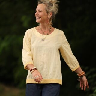 Quintessence - Blouse Constance — Lin jaune pâle & bandes lin chiné bouton dor