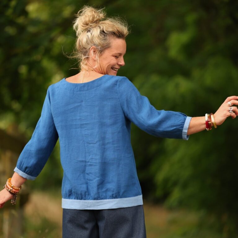 Quintessence - Blouse Constance — Lin majorelle & bandes bleu océan – XXL