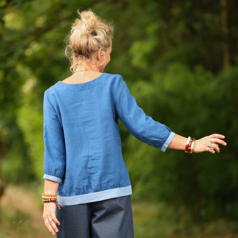 Quintessence - Blouse Constance — Lin majorelle & bandes bleu océan – XXL