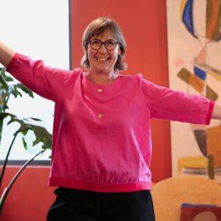 Quintessence - Blouse Constance — Lin rose fuchsia & bandes coquelicot