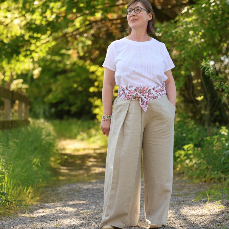 Quintessence - Blouse Emeline en broderie géométrique blanche – XXL