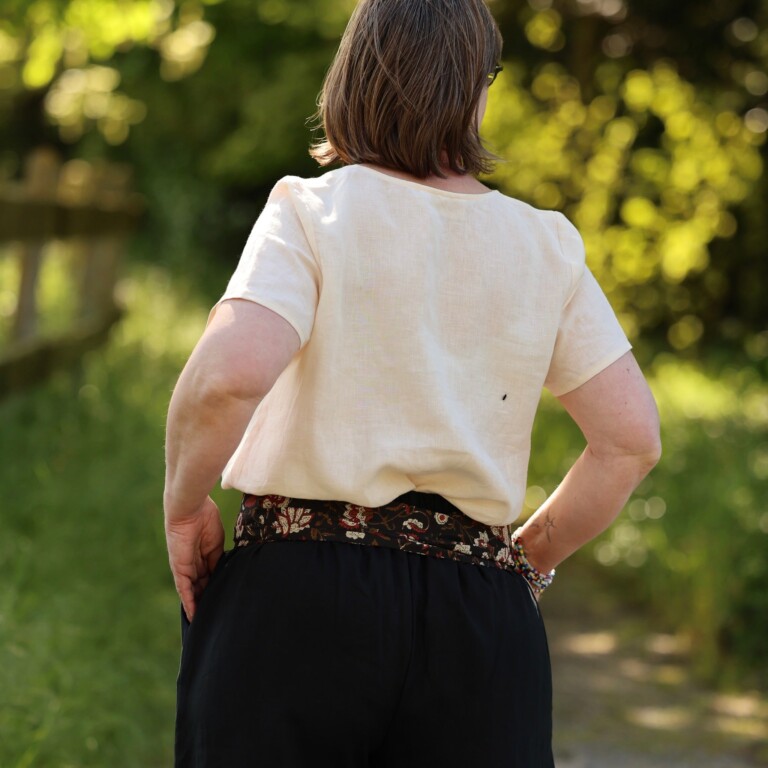 Quintessence - Blouse Emeline en lin noir – XXL