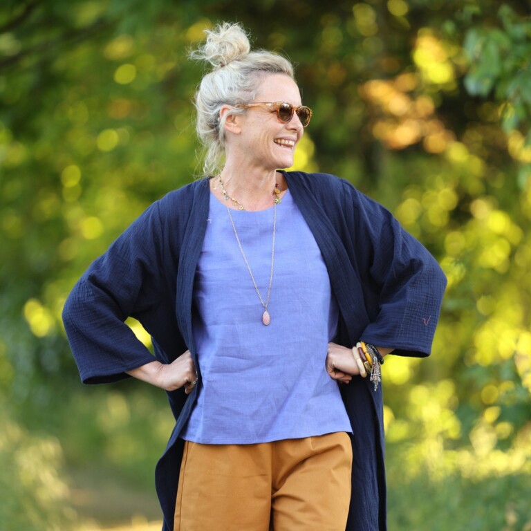Quintessence - Blouse Emeline en lin bleu lavande – 3XL