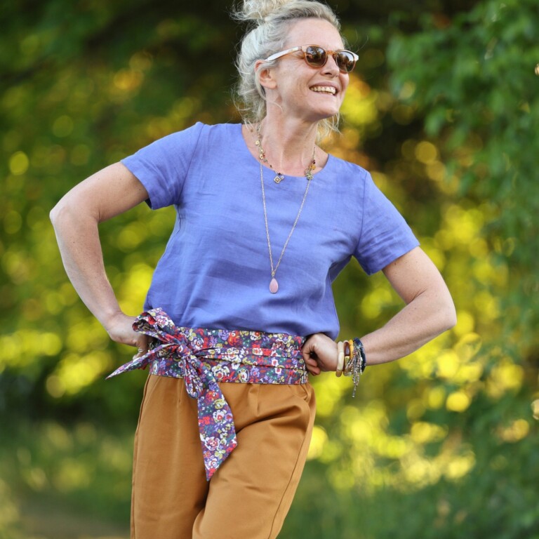 Quintessence - Blouse Emeline en lin bleu lavande – 3XL