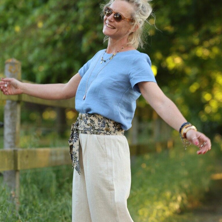 Quintessence - Blouse Emeline en lin bleu méditerranéen – 3XL