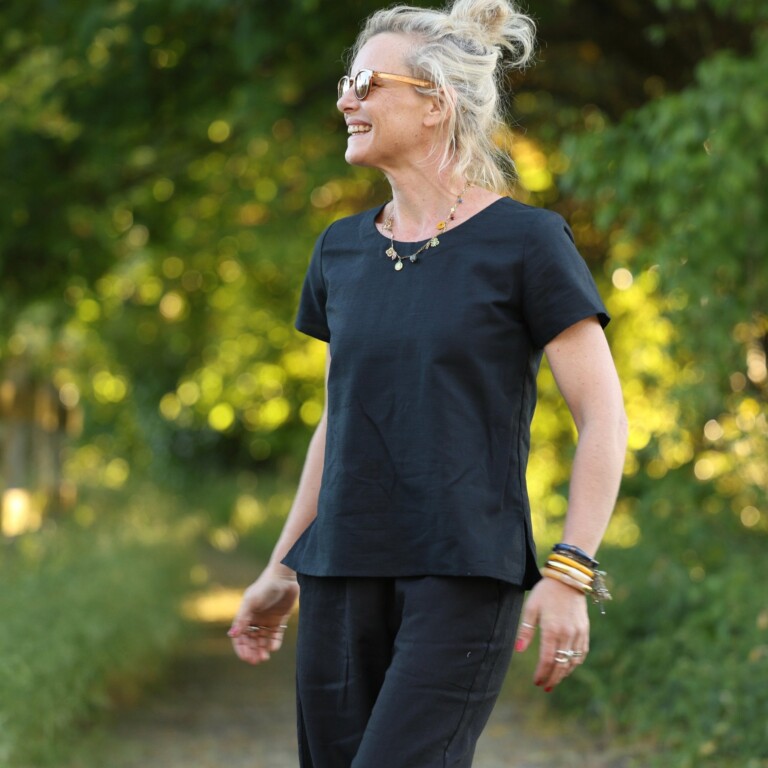Quintessence - Blouse Emeline en lin noir – XXL