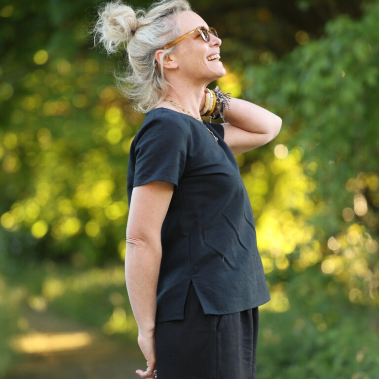 Quintessence - Blouse Emeline en lin noir – XXL