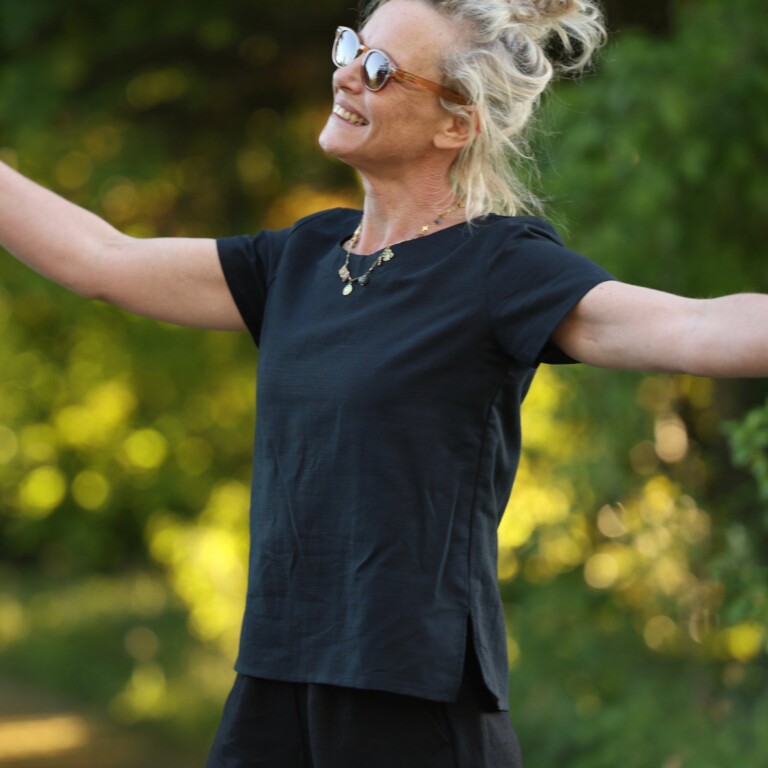 Quintessence - Blouse Emeline en lin noir – XXL