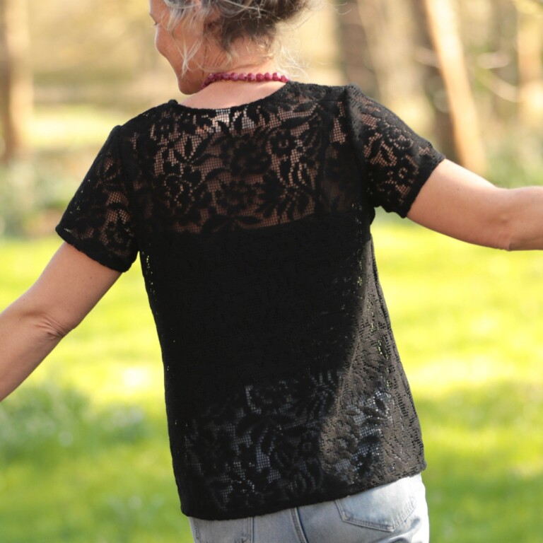 Meta SS25 - Blouse Nila - Structure graphique noire – XXXL