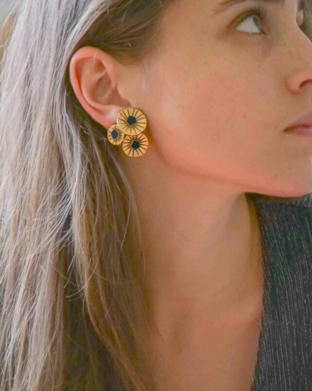 Ciléa Bijoux - Boucle d'oreille courte Kyoto - Petit – Noir / Tige (Oreilles percées)