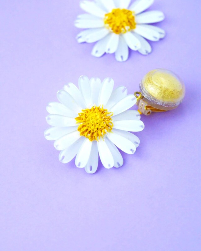 Ciléa Paris - Boucles d'oreilles pendantes Daisy - Petit – Tige (Oreilles percées)