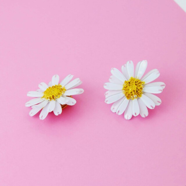 Ciléa Paris - Boucles d'oreilles Daisy - Grand – Dormeuse (Oreilles percées) / Blanc