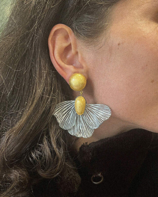 Ciléa Paris - Boucles d'oreilles pendantes Élise - Grand – Rouge / Tige (Oreilles percées)