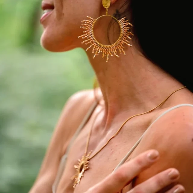valdyria.com - Boucles D’oreilles Pendantes Apollisia Solaris