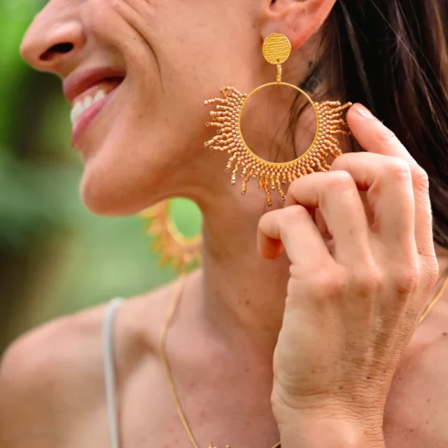 valdyria.com - Boucles D’oreilles Pendantes Apollisia Solaris