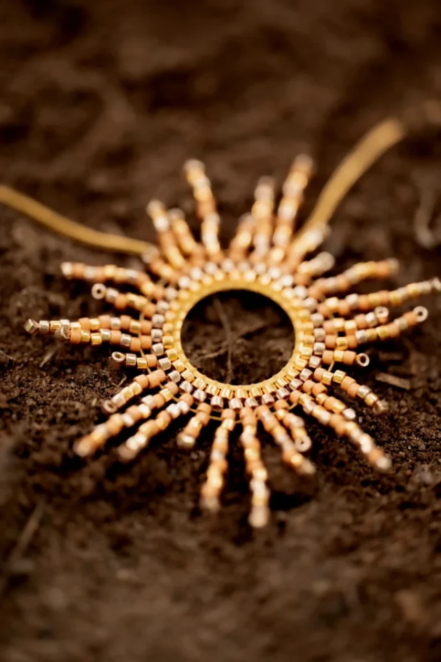 valdyria.com - Collier à Pendentif Apollisia Solaris