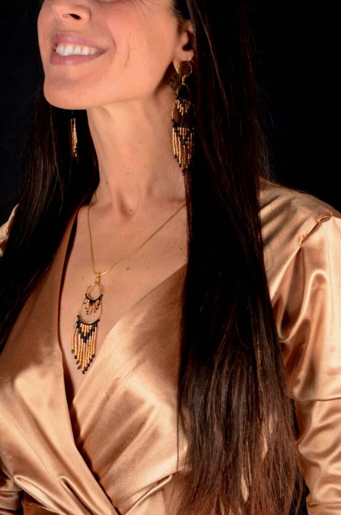 boutique valdyria galilya cleo ebene collier moyen 1 678x1024 1 valdyria.com - Collier à Pendentif Galilya Cleo Ébène