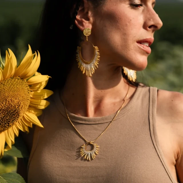 valdyria.com - Boucles D’oreilles Pendantes Mira Helia