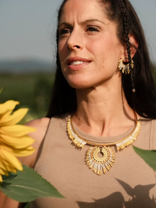 valdyria.com - Collier Majestueux Mira Helia