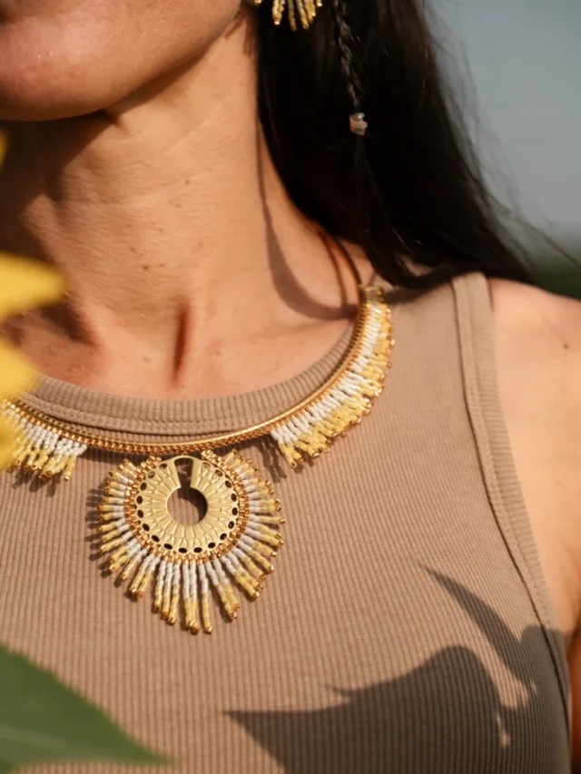 valdyria.com - Collier Majestueux Mira Helia
