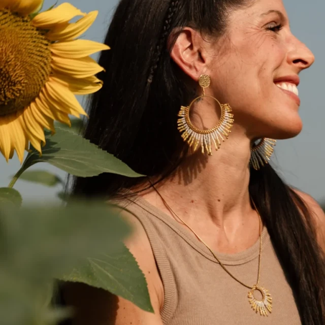 valdyria.com - Collier à Pendentif Mira Helia