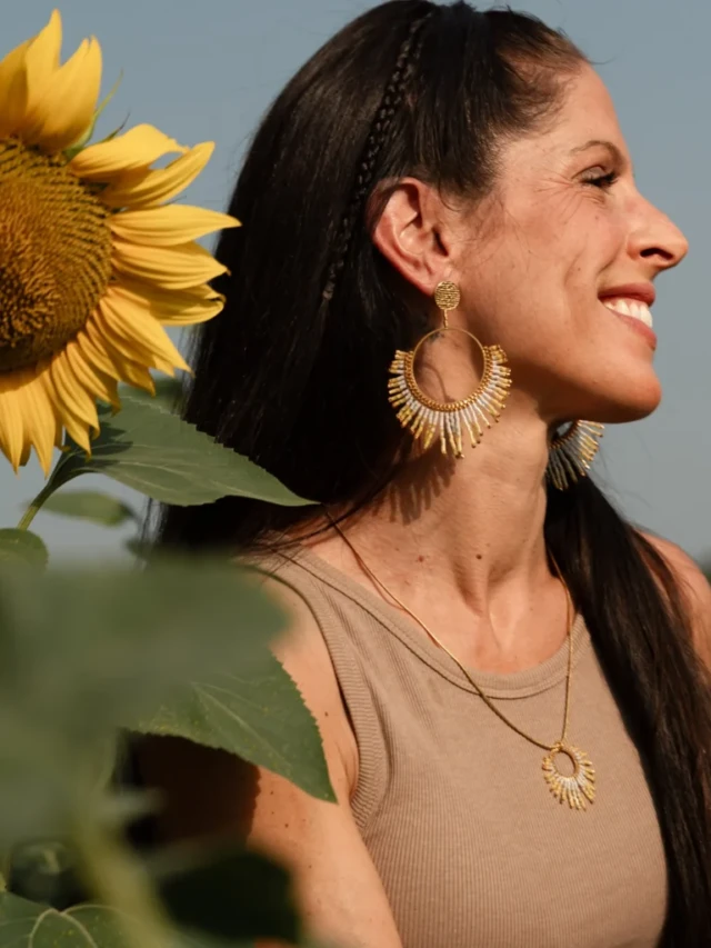 valdyria.com - Collier à Pendentif Mira Helia