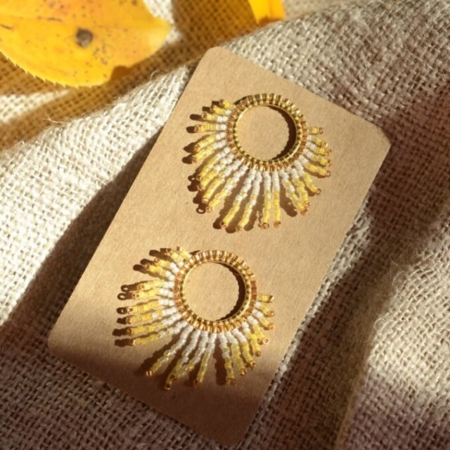 valdyria.com - Petites Boucles D’oreilles Mira Helia