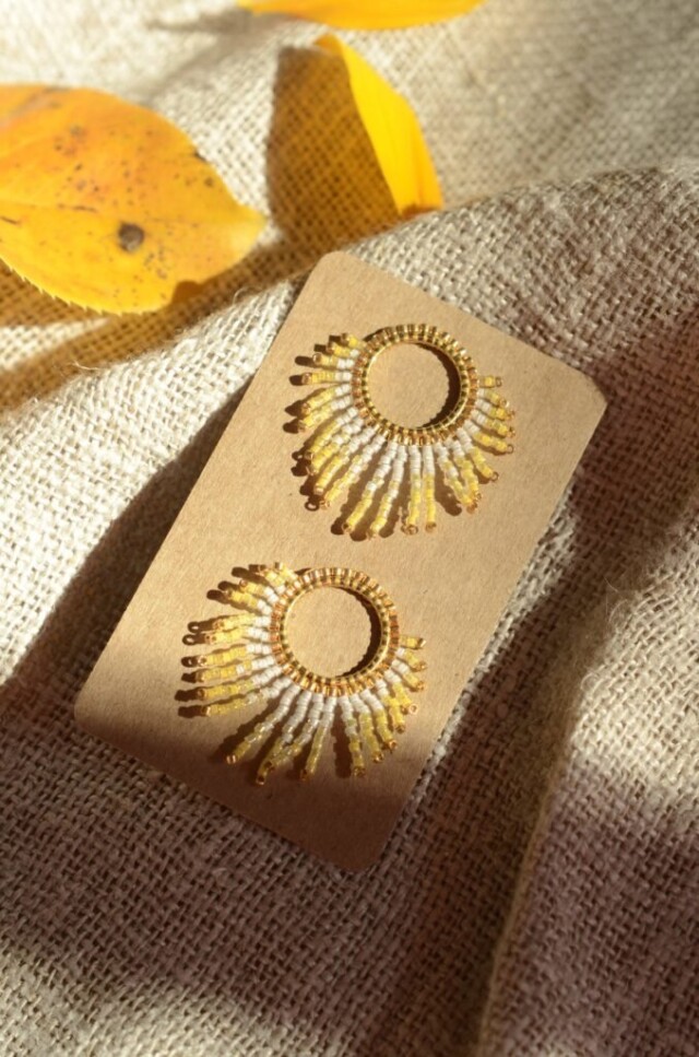 valdyria.com - Petites Boucles D’oreilles Mira Helia