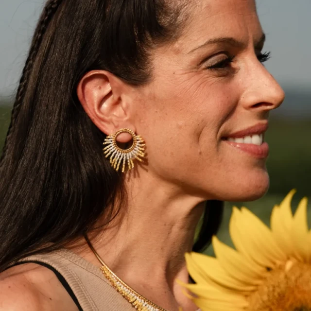 valdyria.com - Petites Boucles D’oreilles Mira Helia