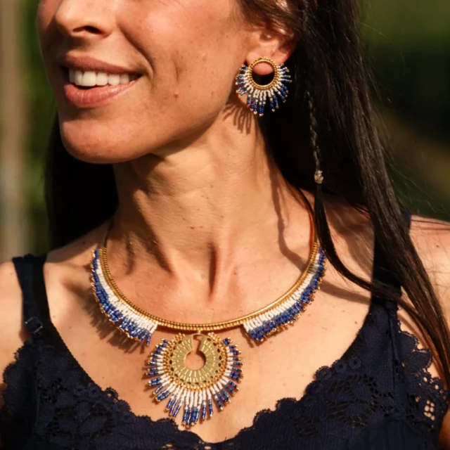 valdyria.com - Collier Majestueux Mira Obscura