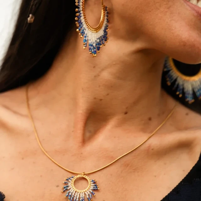 valdyria.com - Collier à Pendentif Mira Obscura