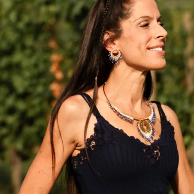 valdyria.com - Petites Boucles D’oreilles Mira Obscura